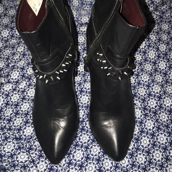 Report Signature Shoes - Report signature boots